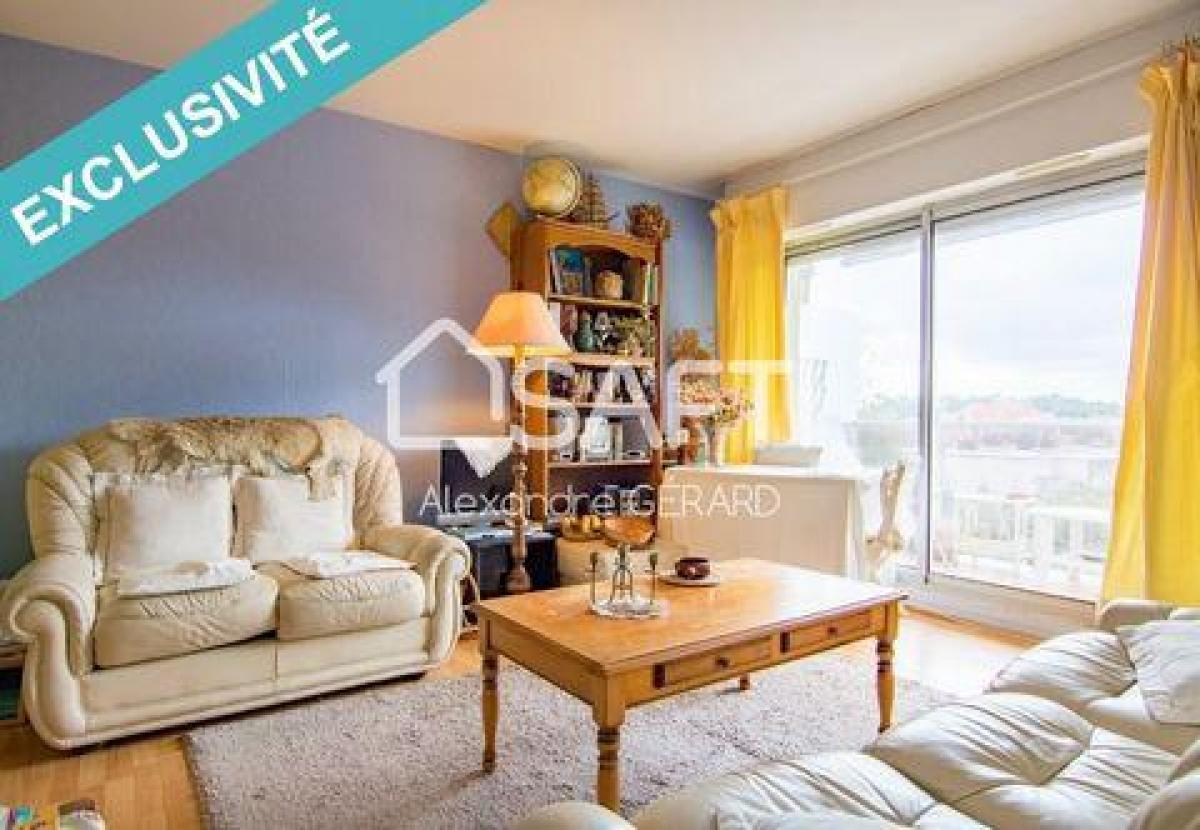 Picture of Apartment For Sale in Arcachon, Aquitaine, France