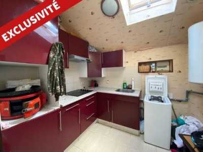 Apartment For Sale in Sens, France