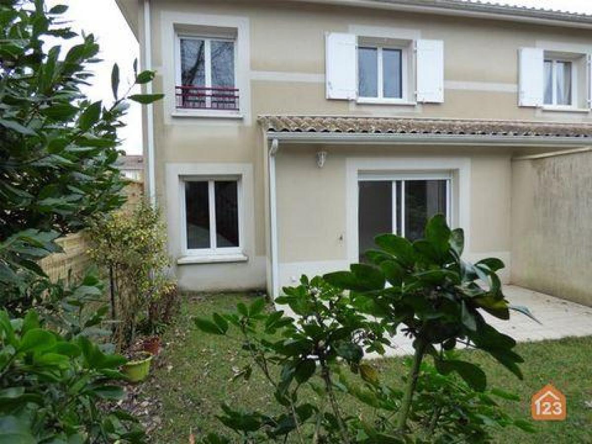 Picture of Home For Sale in Le Haillan, Aquitaine, France