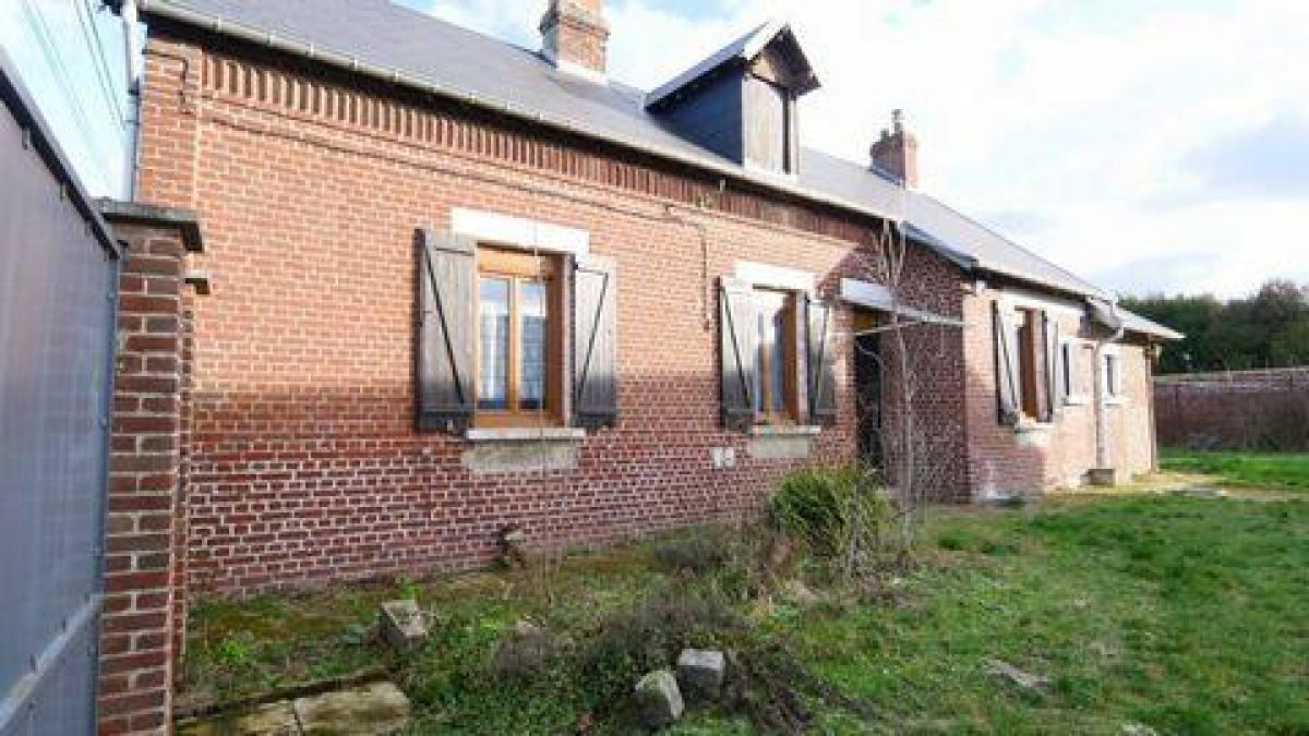 Picture of Home For Sale in Hombleux, Picardie, France