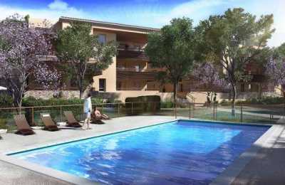 Apartment For Sale in Nimes, France