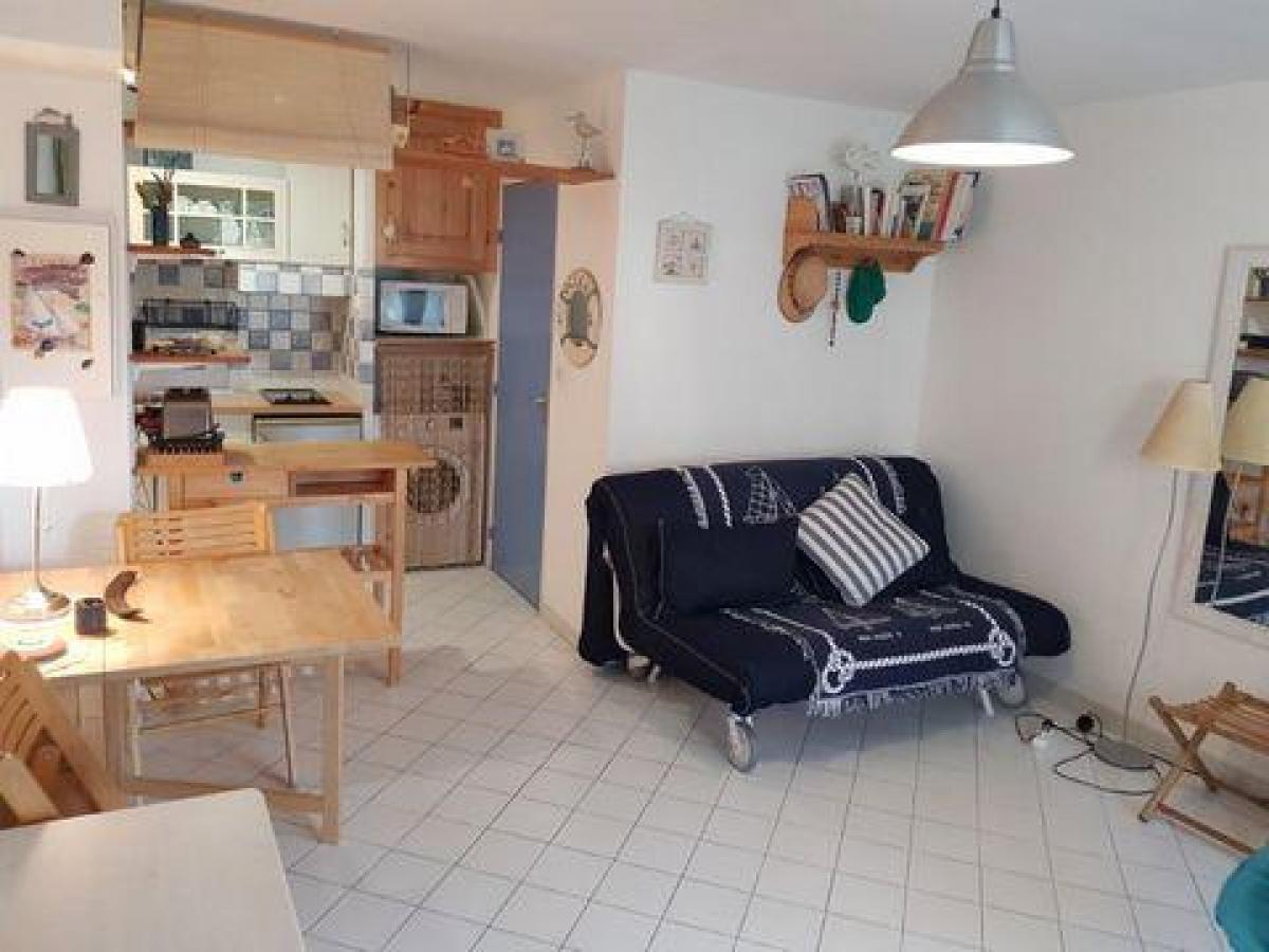 Picture of Apartment For Sale in Hyeres, Cote d'Azur, France