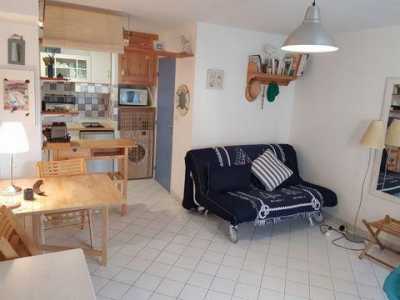 Apartment For Sale in Hyeres, France