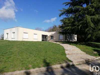 Industrial For Sale in Ballainvilliers, France