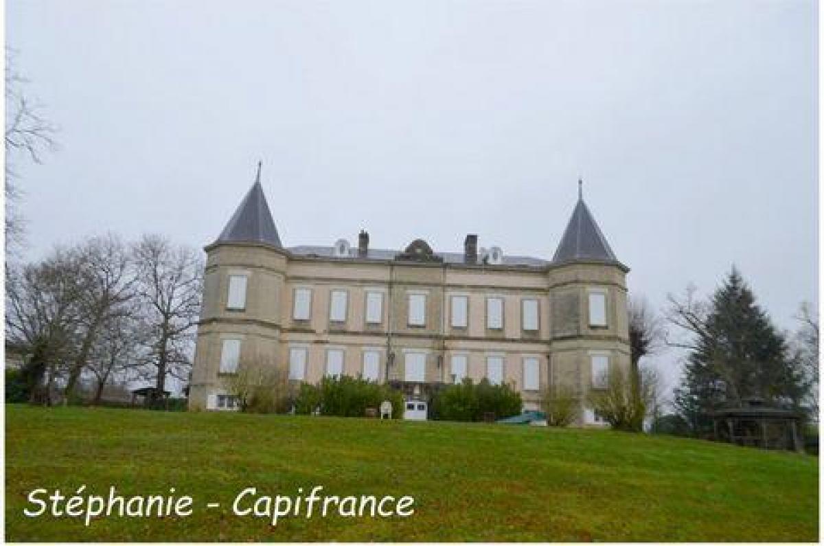 Picture of Home For Sale in Agen, Aquitaine, France