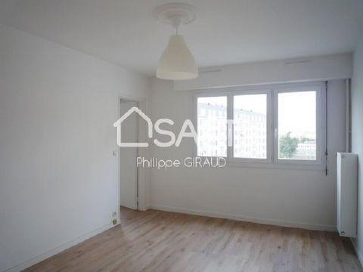 Picture of Apartment For Sale in Tours, Touraine, France