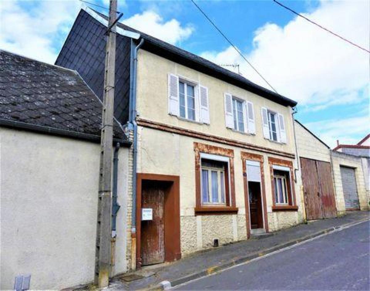 Picture of Home For Sale in Albert, Picardie, France