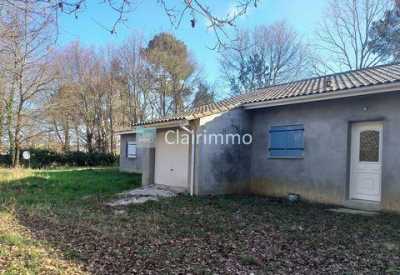 Home For Sale in Lesparre Medoc, France