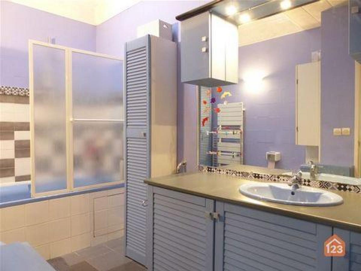 Picture of Home For Sale in Bondoufle, Bretagne, France