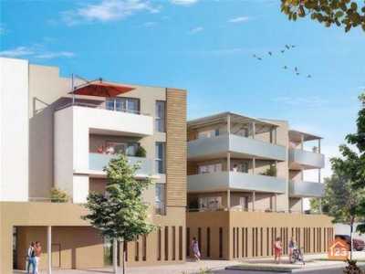 Condo For Sale in Miramas, France