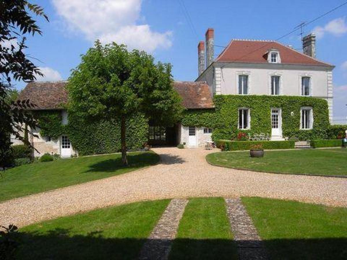 Picture of Home For Sale in Chatellerault, Poitou Charentes, France