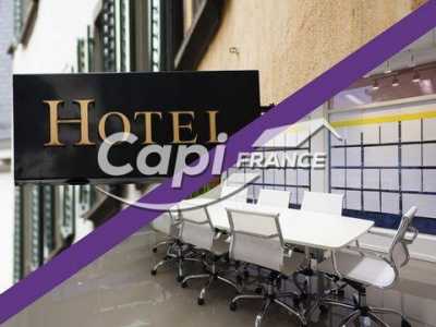 Office For Sale in Les Mureaux, France