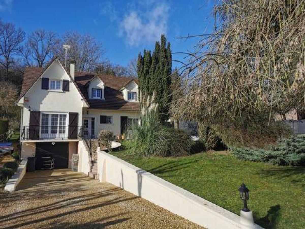 Picture of Home For Sale in Jaux, Picardie, France