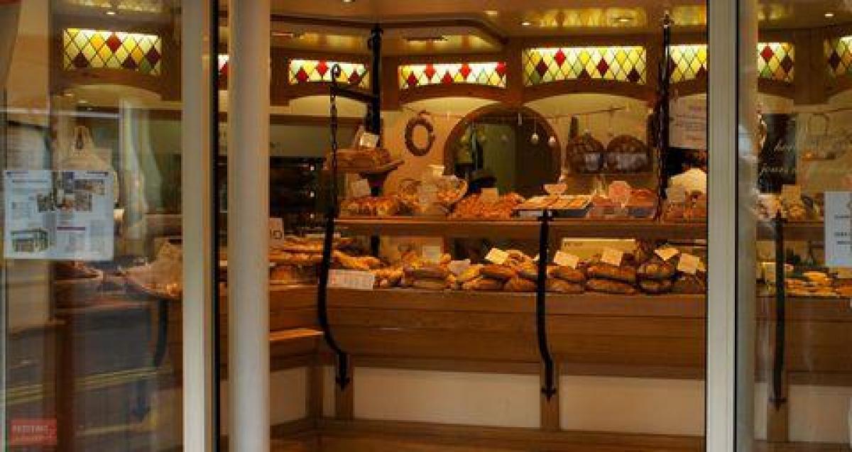 Picture of Retail For Sale in Pau, Aquitaine, France