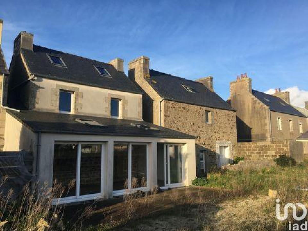 Picture of Home For Sale in Plougoulm, Bretagne, France