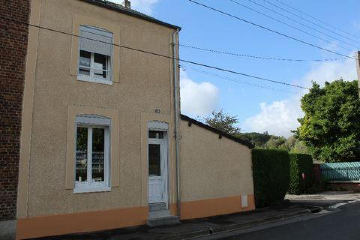 Picture of Home For Sale in Hirson, Picardie, France