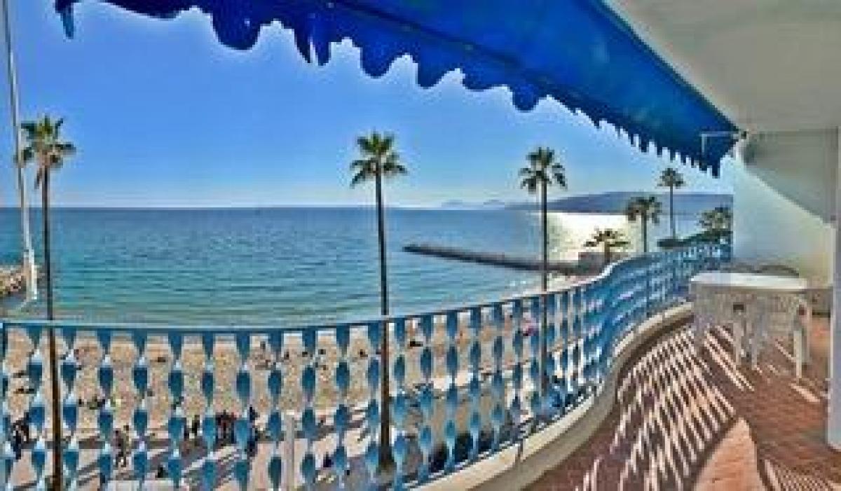 Picture of Apartment For Sale in Juan Les Pins, Provence-Alpes-Cote d'Azur, France