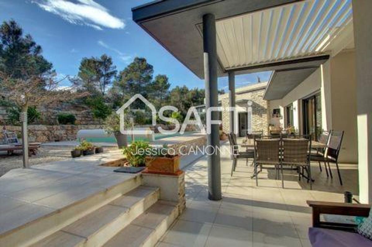 Picture of Home For Sale in Saint-Raphael, Cote d'Azur, France