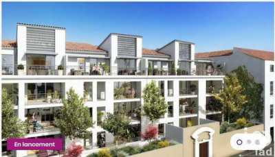 Apartment For Sale in Nimes, France