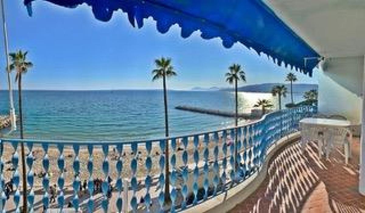 Picture of Condo For Sale in Juan Les Pins, Provence-Alpes-Cote d'Azur, France