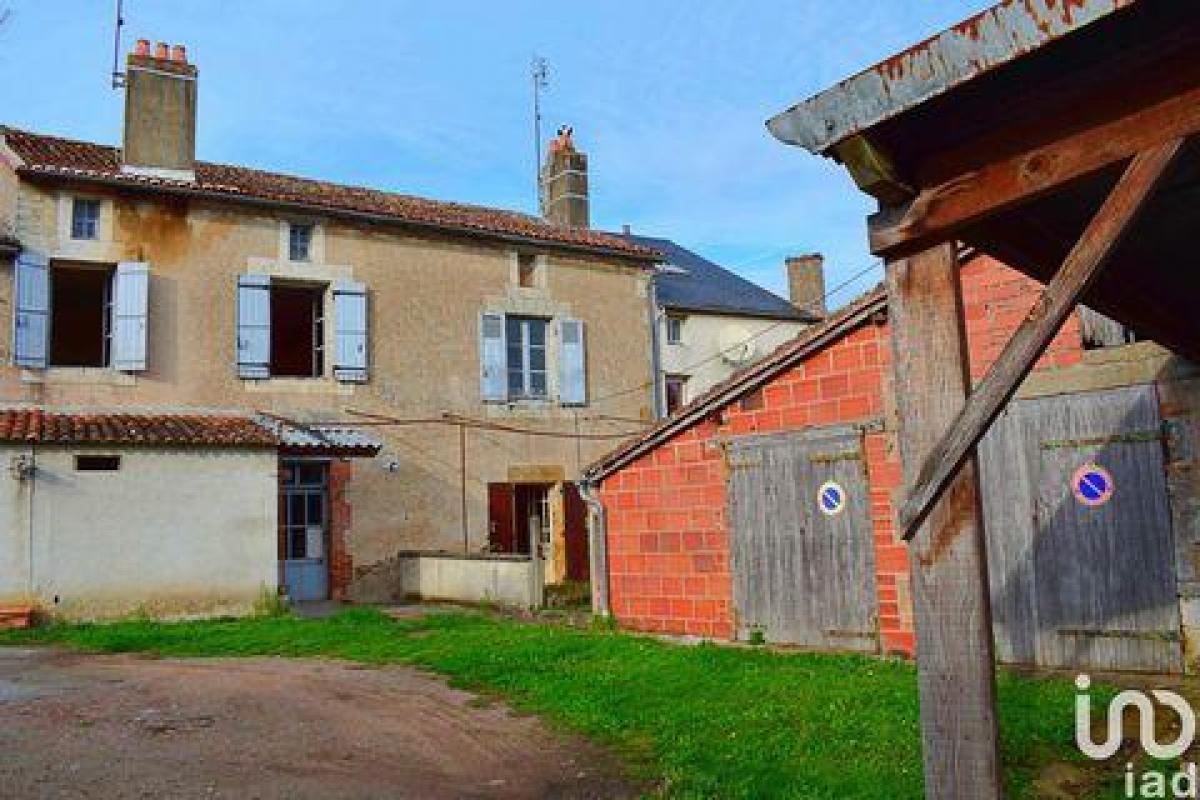 Picture of Home For Sale in Availles Limouzine, Poitou Charentes, France
