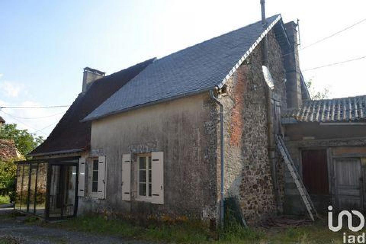Picture of Home For Sale in Anlhiac, Dordogne, France