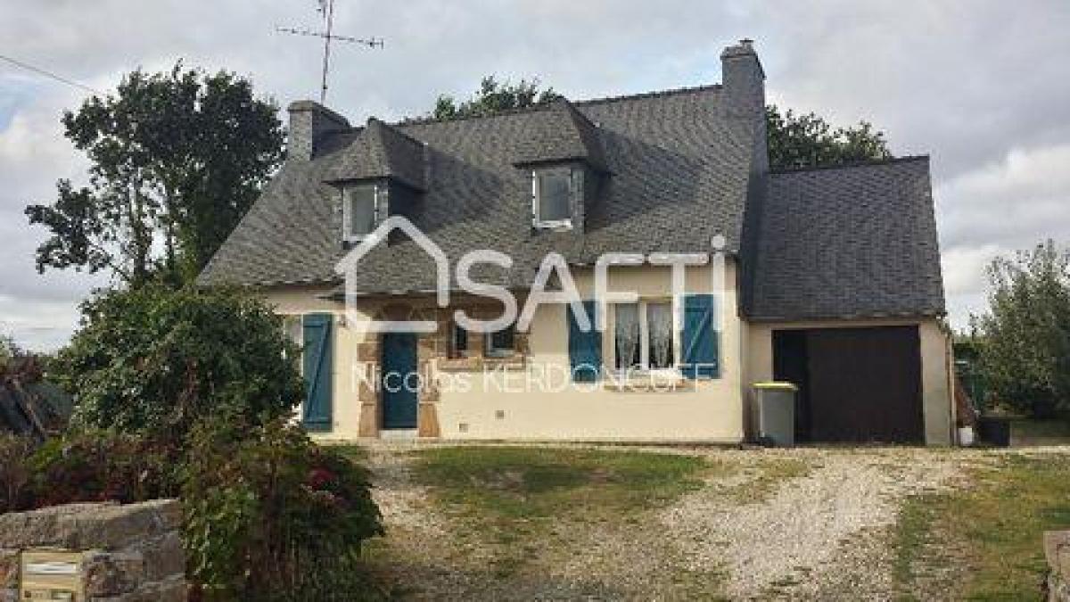 Picture of Home For Sale in Plouaret, Bretagne, France