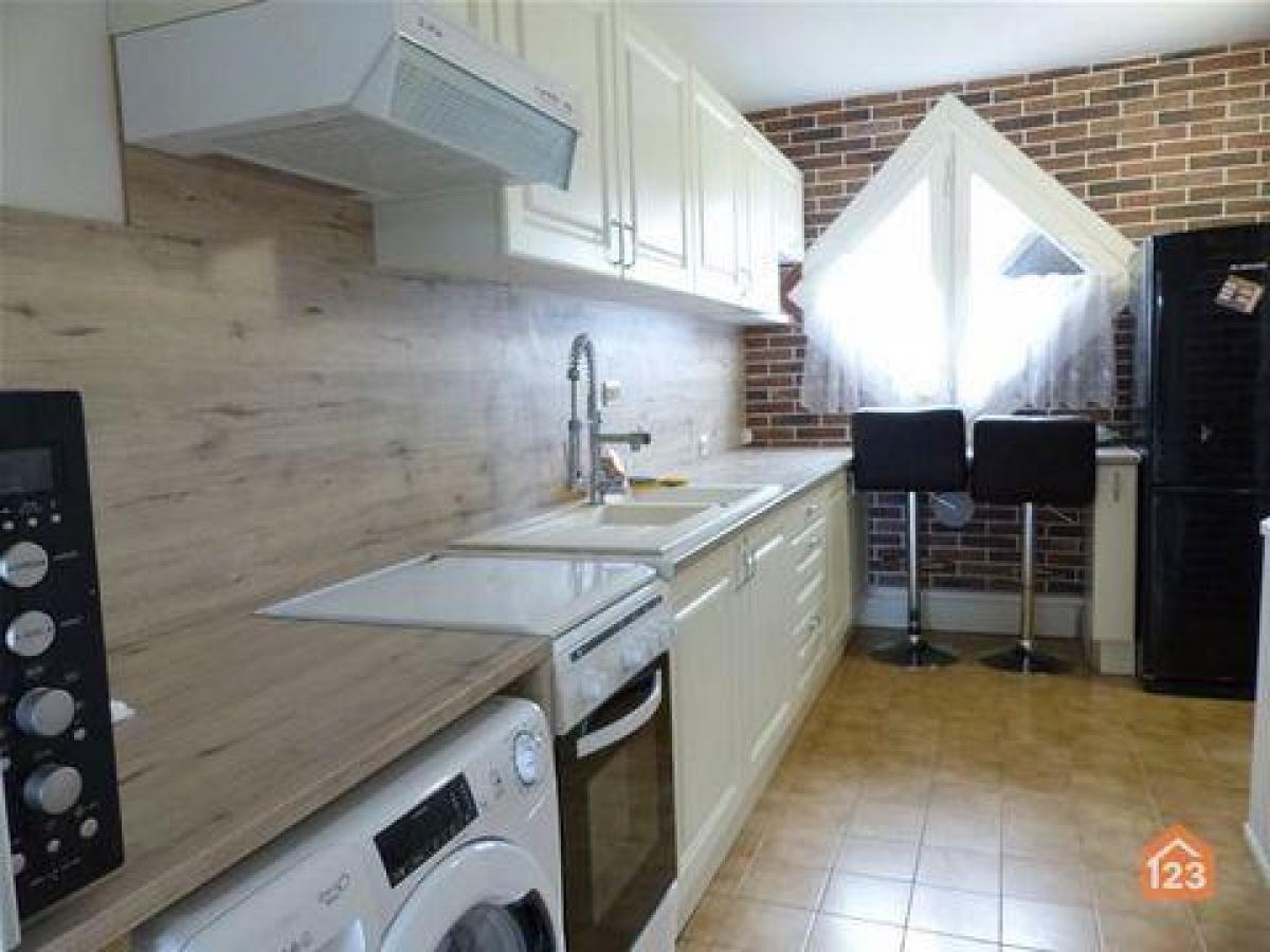 Picture of Home For Sale in Bondoufle, Bretagne, France