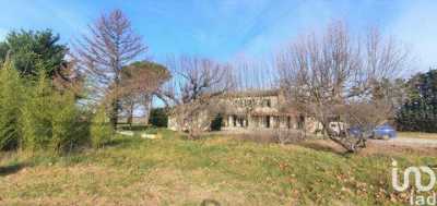 Home For Sale in Le Thor, France