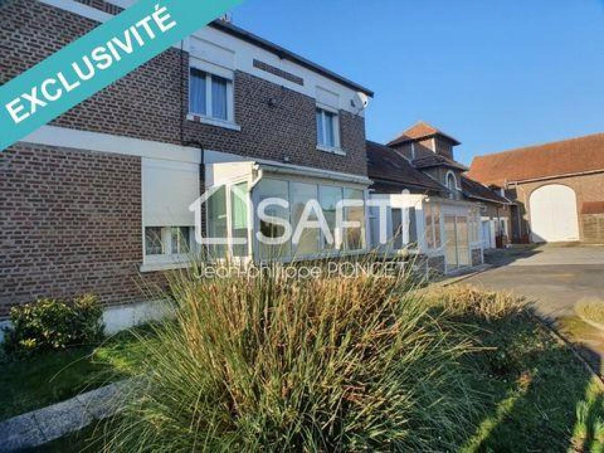 Picture of Farm For Sale in Gauchy, Picardie, France