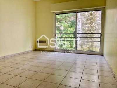 Apartment For Sale in Abbeville, France