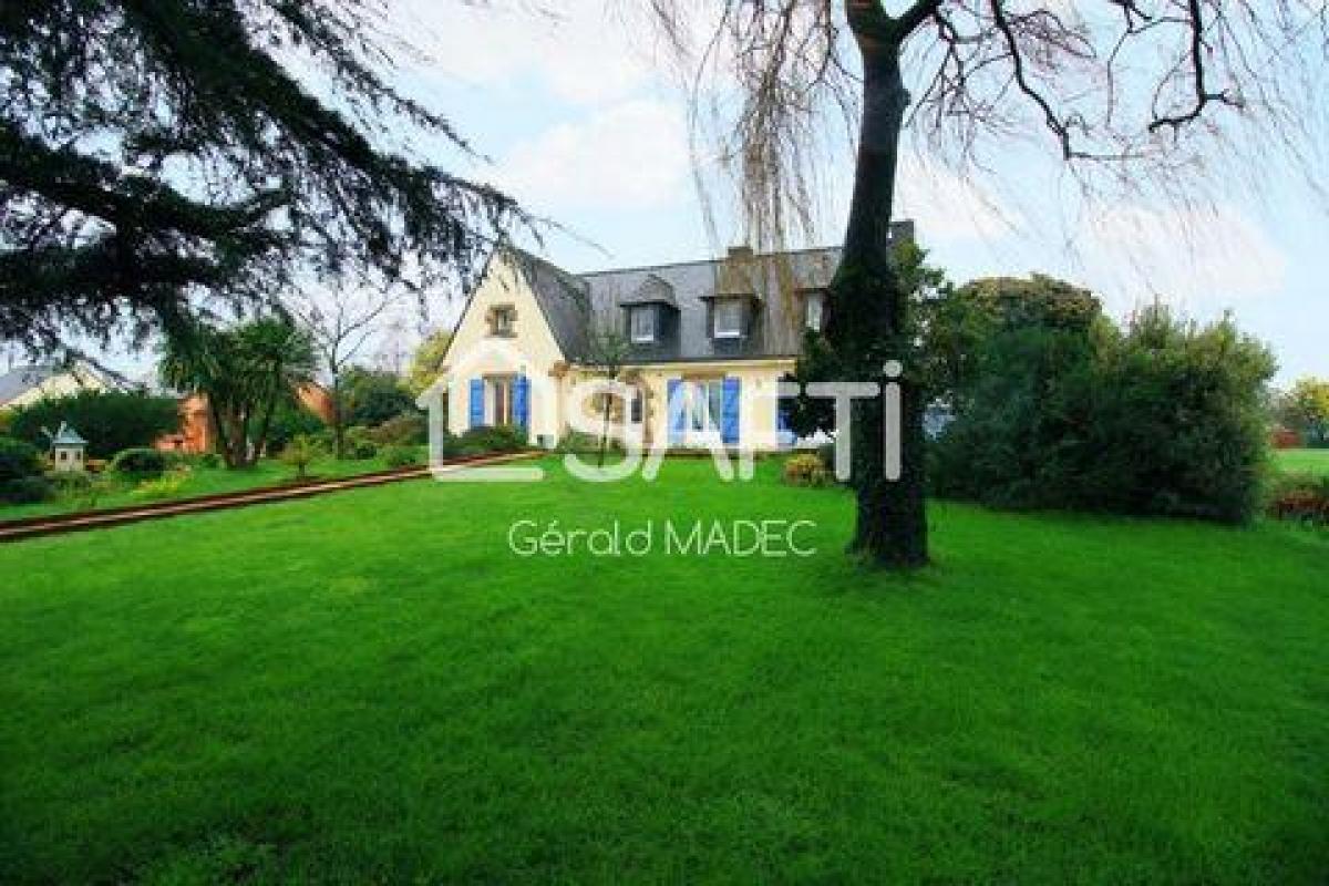Picture of Home For Sale in Muzillac, Bretagne, France