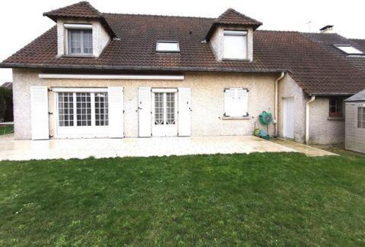 Picture of Home For Sale in Ennery, Lorraine, France