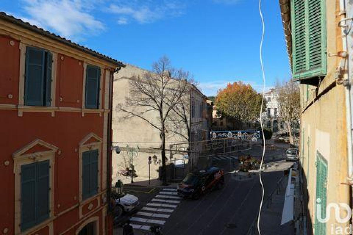 Picture of Condo For Sale in Le Beausset, Provence-Alpes-Cote d'Azur, France