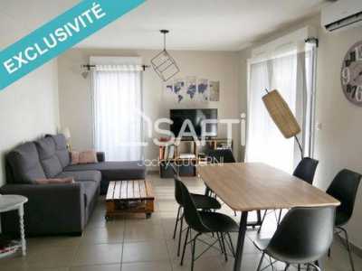 Apartment For Sale in Cuers, France