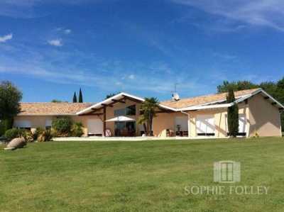 Home For Sale in Orthez, France