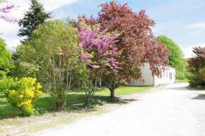 Farm For Sale in Monflanquin, France