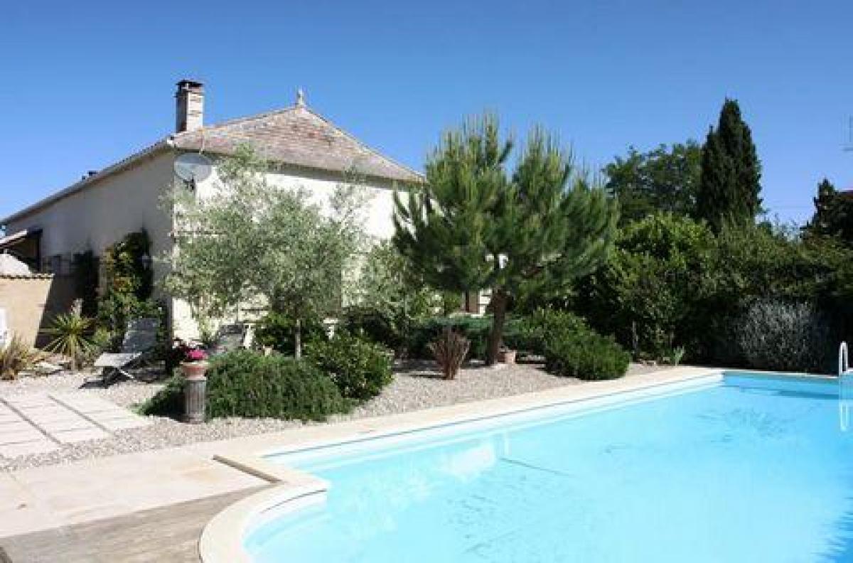 Picture of Farm For Sale in Lauzun, Lot Et Garonne, France