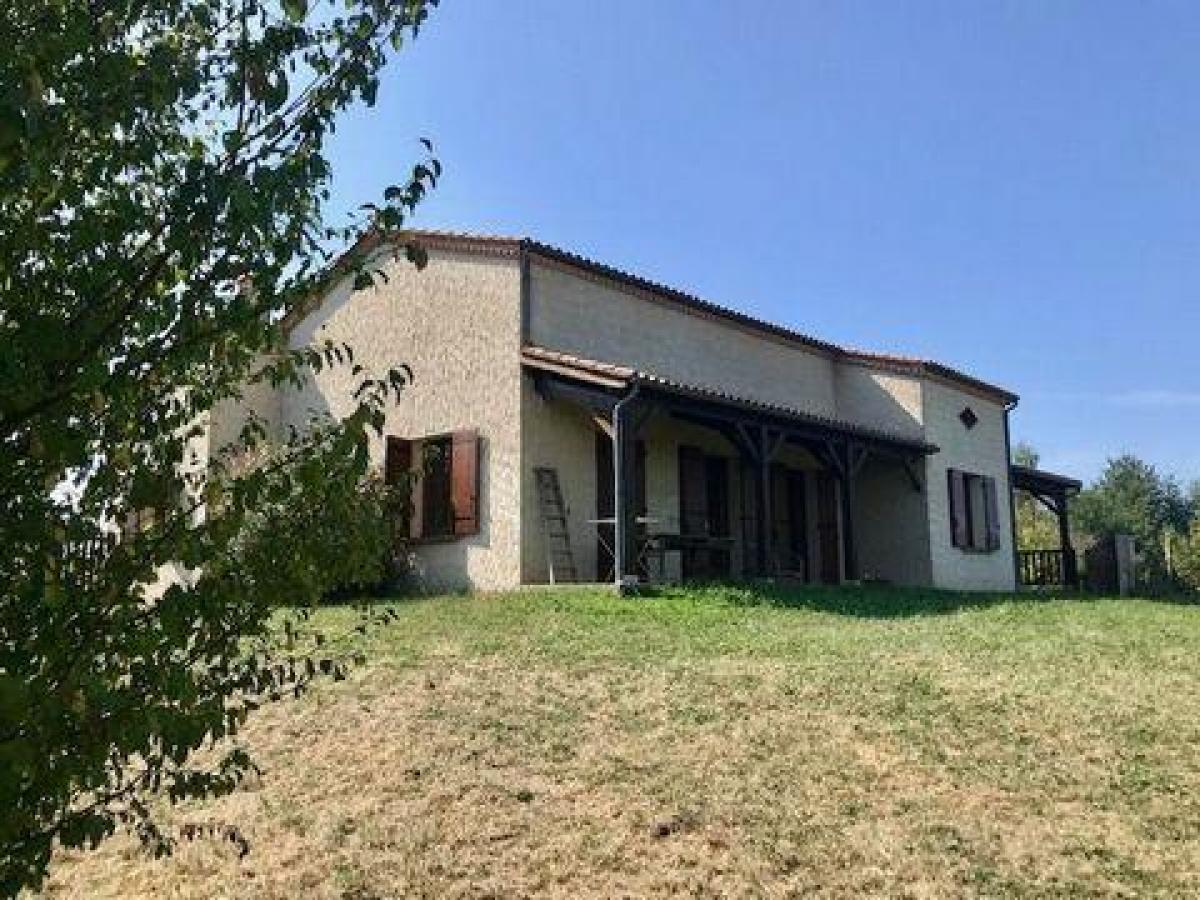 Picture of Farm For Sale in Lauzun, Lot Et Garonne, France