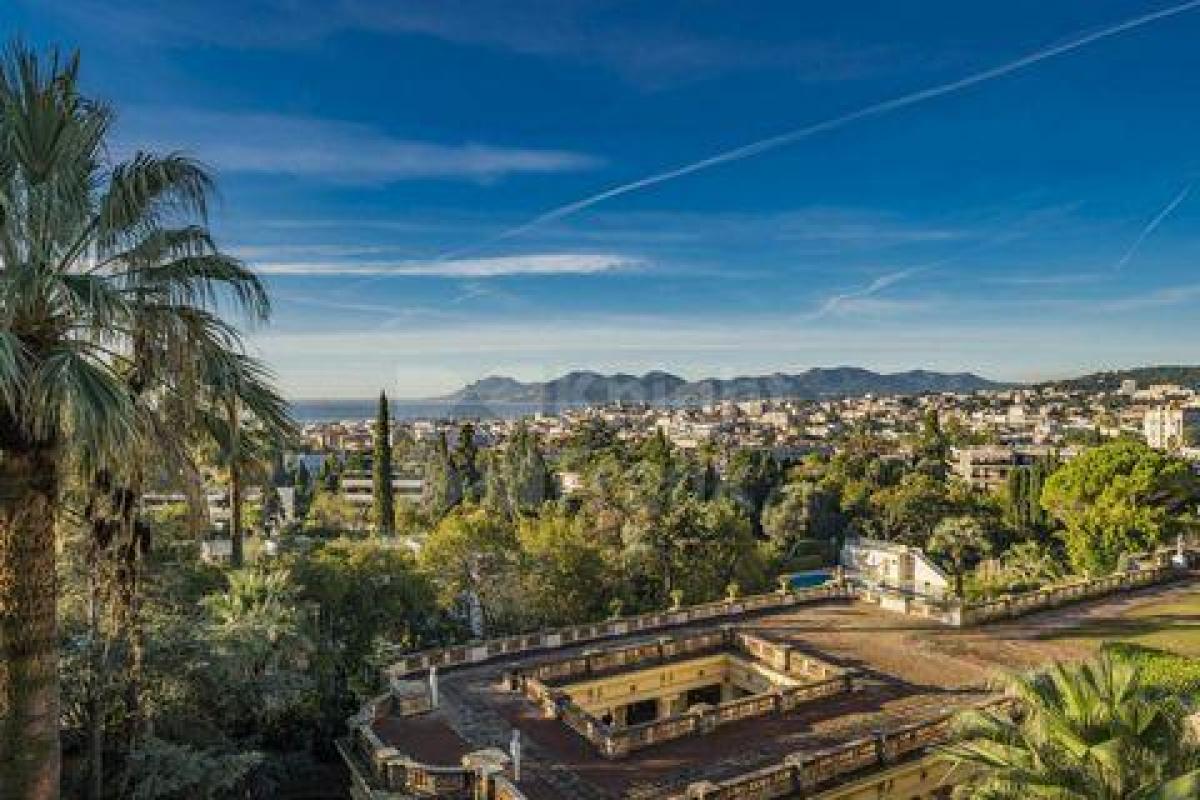 Picture of Home For Sale in Cannes, Cote d'Azur, France