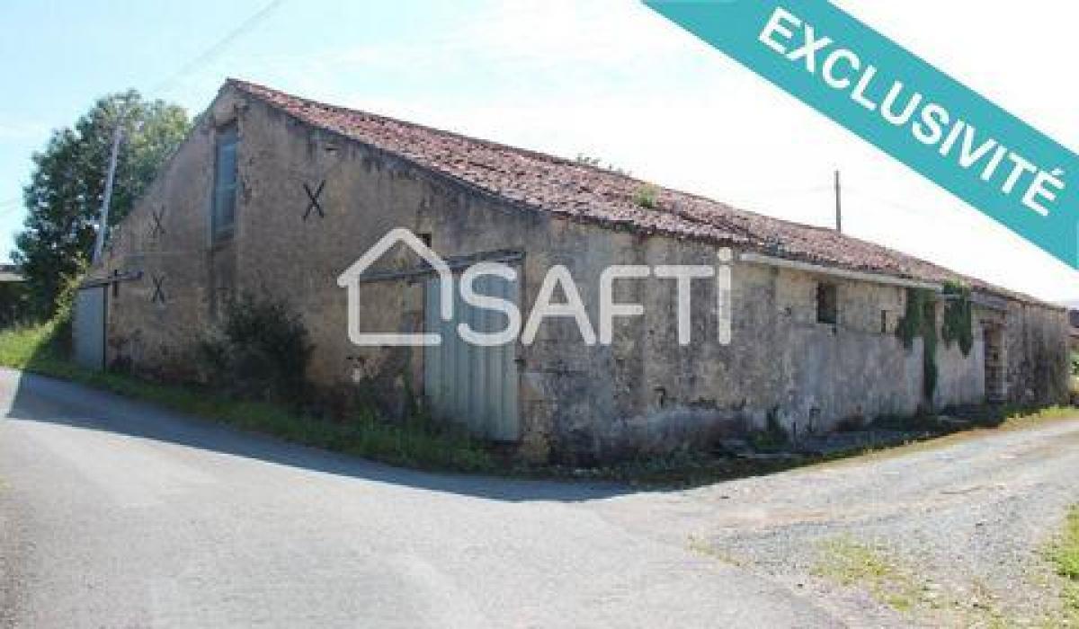 Picture of Farm For Sale in La Chataigneraie, Pays De La Loire, France