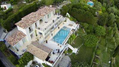 Home For Sale in Grasse, France
