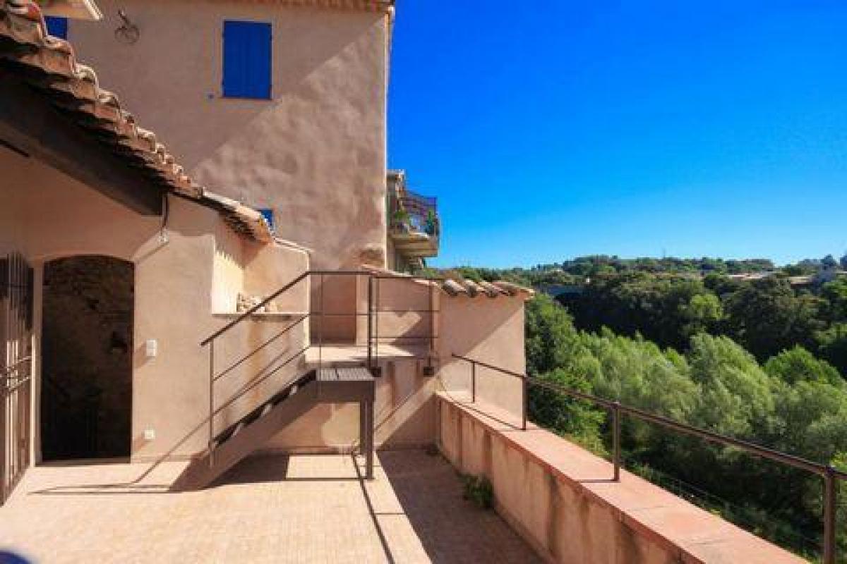 Picture of Home For Sale in Draguignan, Provence-Alpes-Cote d'Azur, France