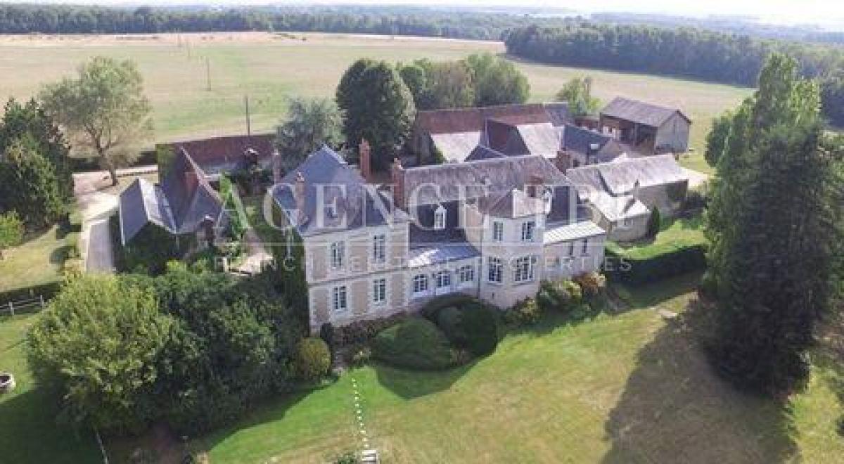 Picture of Home For Sale in Tours, Touraine, France