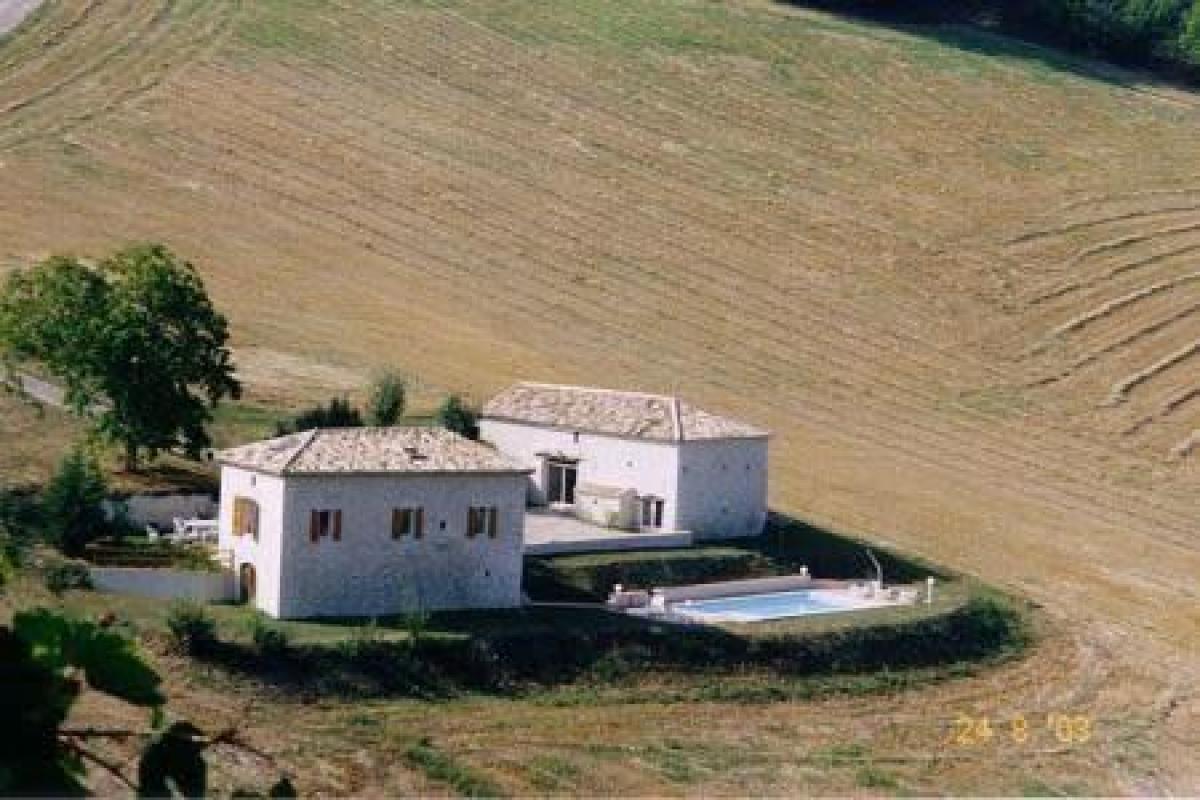 Picture of Farm For Sale in Agen, Aquitaine, France