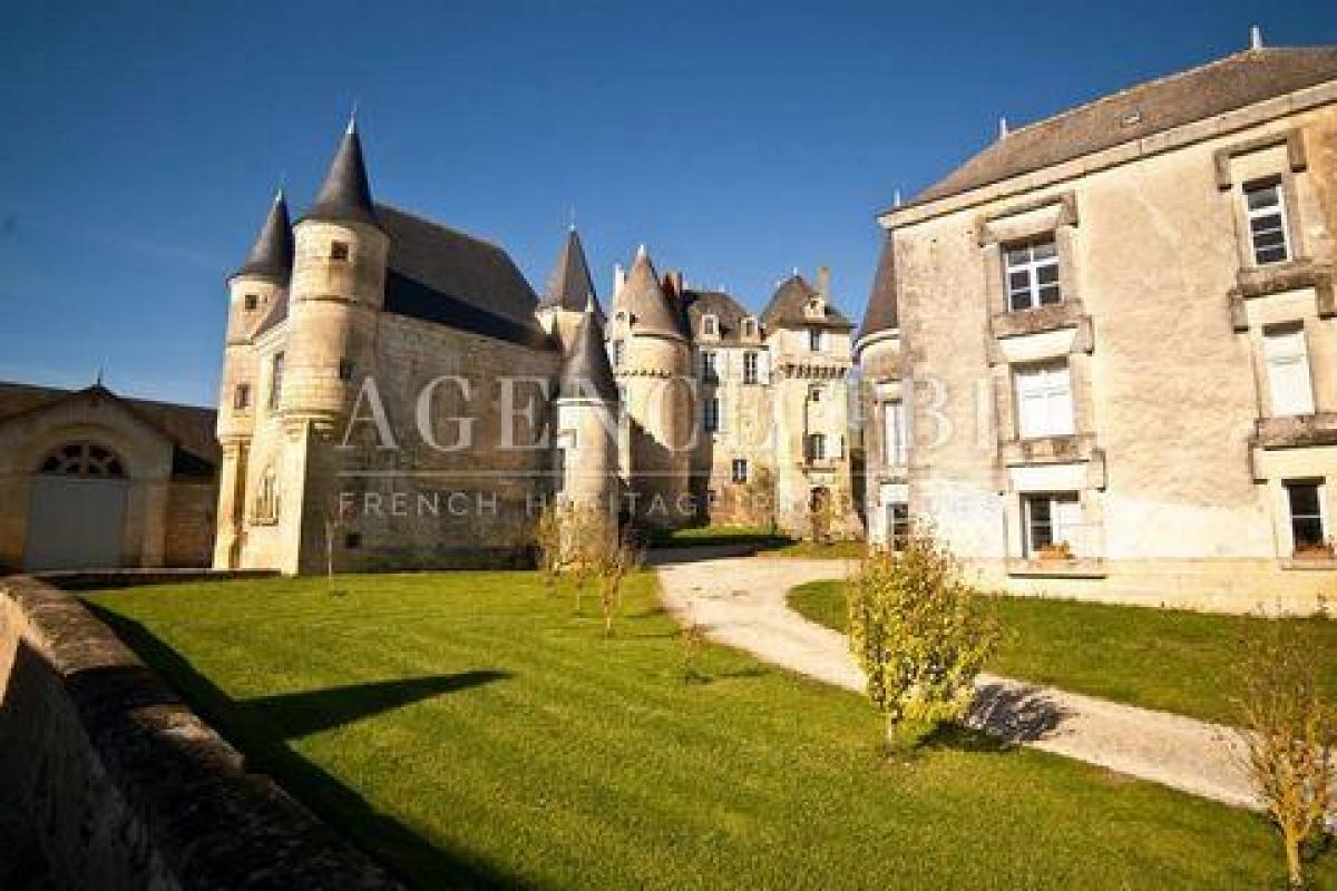 Picture of Home For Sale in Tours, Touraine, France