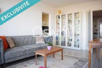 Apartment For Sale in Merignac, France