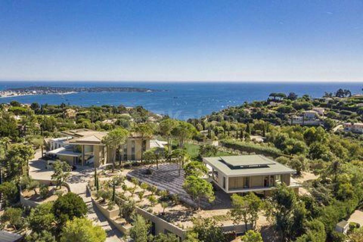 Picture of Home For Sale in Cannes, Cote d'Azur, France