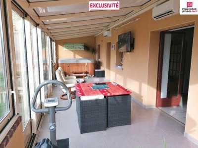 Home For Sale in Douchy, France