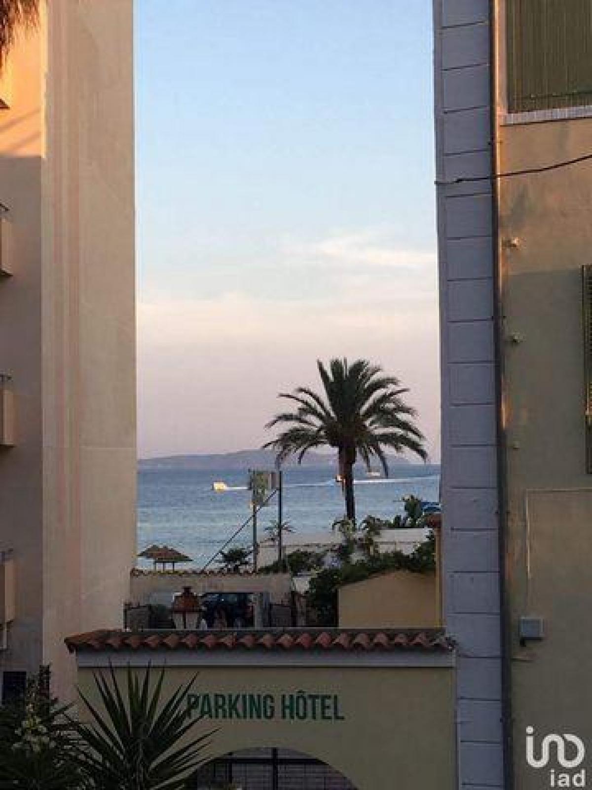 Picture of Office For Sale in Le Lavandou, Provence-Alpes-Cote d'Azur, France